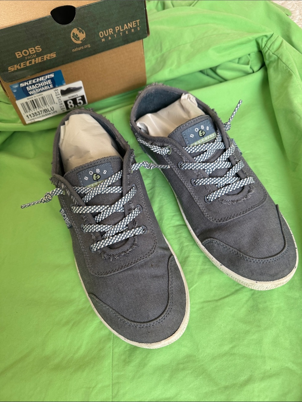 Women’s distressed denim blue canvas low top sneakers, Bob’s/Sketchers, size 8.5